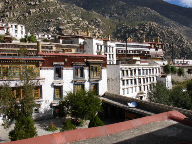 drepung monastery